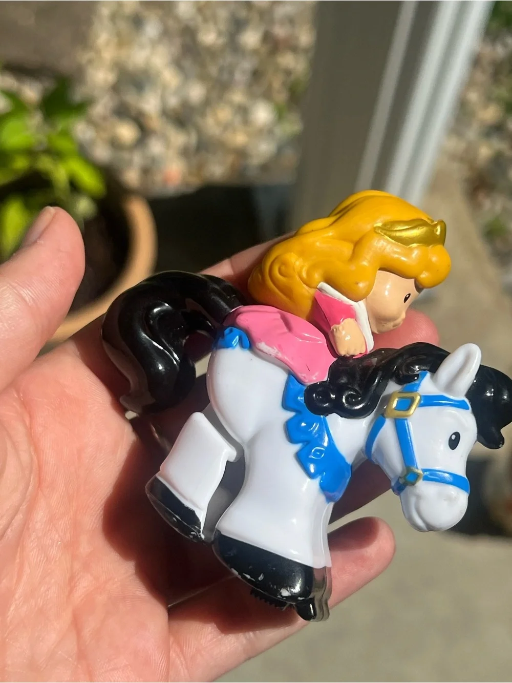 Fisher Price Little People Princess Riding White Horse Figure Y3682 - Picture 3 of 5